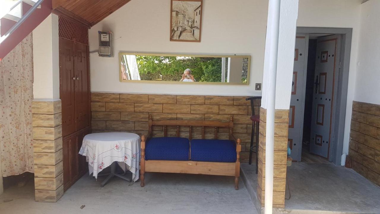 Riva Guest House Гирокастра Экстерьер фото