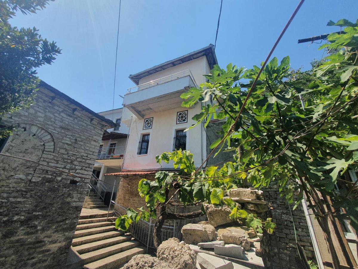 Riva Guest House Гирокастра Экстерьер фото