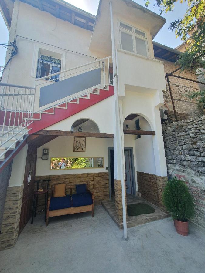 Riva Guest House Гирокастра Экстерьер фото